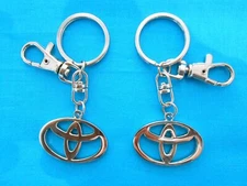Lot of 2 Toyota Automotive Keychains GREAT quality, GREAT price   FREE Shipping