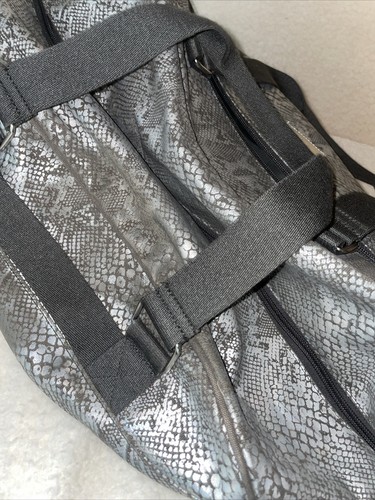 Victorias Secret Pink Iridescent bag - Picture 15 of 19