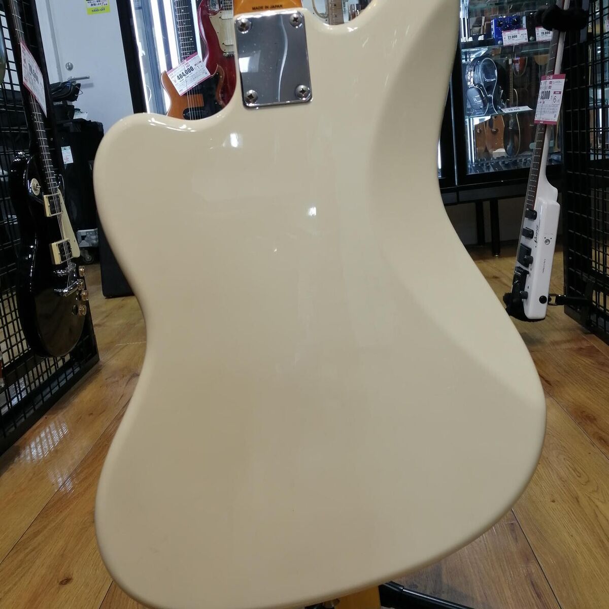 Fender Japan JM66 VWH Jazzmaster Vintage White Electric Fender Japan JM66 VWH Jazzmaster Vintage White Electric