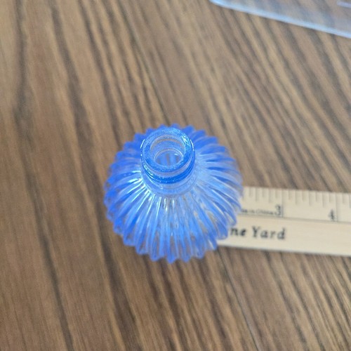 Vintage Blue Ridged Glass Perfume Bottle with Atomizer - please read! - Picture 8 of 9
