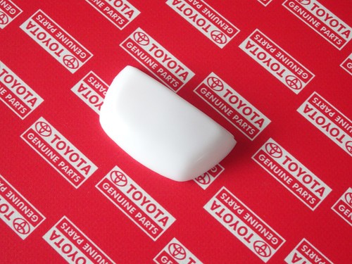 1979 1980 1981 1982 1983 Toyota Hilux LN30 LN36 LN40 LN46 Interior Mirror Lens - Picture 10 of 14