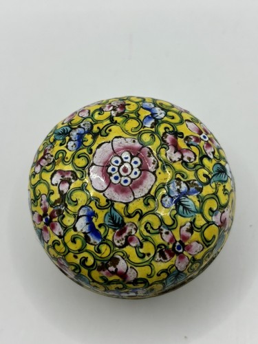 Antike Kanton, Peking Emaille runde Schachtel. Imperial gelbe Farbe - Bild 3 von 6