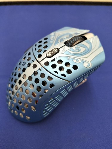 Finalmouse Starlight-12 Poseidon Kabellos Gaming Maus Guter Zustand Gebraucht - Bild 3 von 9