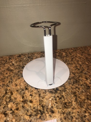 Metal Doll Stand Holder with Adjustable Height,White,doll height 3.5- 5.5 inches - Picture 4 of 5