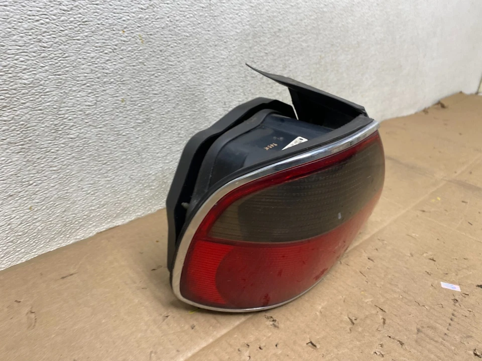 1995 a 1997 Jaguar Xj6 Vanden Plas driver esquerdo lanterna traseira Lh fabricante de equipamento original G6536 KC - Imagem 3 de 4