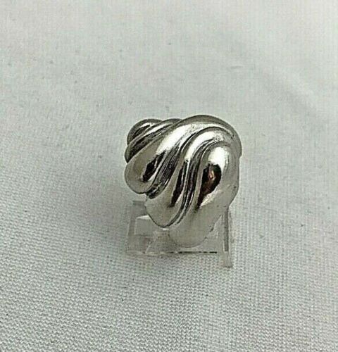 Sterling Silver .925 ~ Large Dome Swirl Ring ~ Top Measures 20mm x 25mm ~ Size 6 - Picture 3 of 5