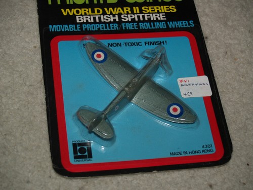 MIGHTY WINGS Die-Cast BRITISH SPITFIRE - Neu British Hong Kong 2. Weltkrieg - Bild 2 von 3