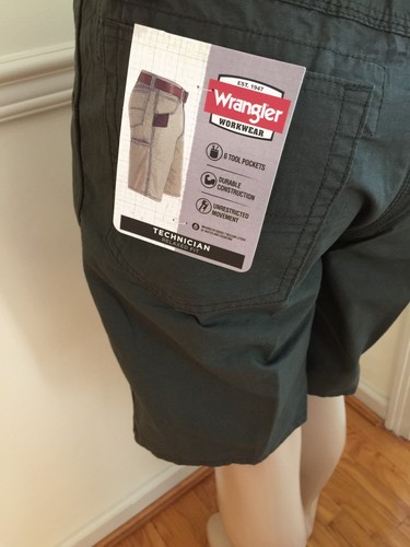 NWT Wrangler Technician Men's Cargo Shorts Ripstop Rip-Stop 6 Pocket Relaxed - Picture 32 of 34