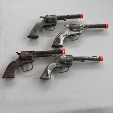 4 Vintage Toy Gun Hubley Smoky Tex With Steer Head 2 Unbranded Pistol