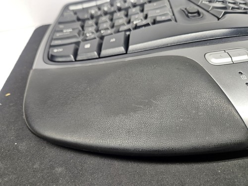 Microsoft Naturalna ergonomiczna klawiatura przewodowa 4000 KU-0462 USB - Zdjęcie 5 z 11