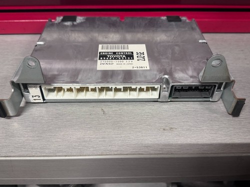 2001 Lexus IS300 Engine Computer ECM ECU 89661-53131 - Picture 2 of 2
