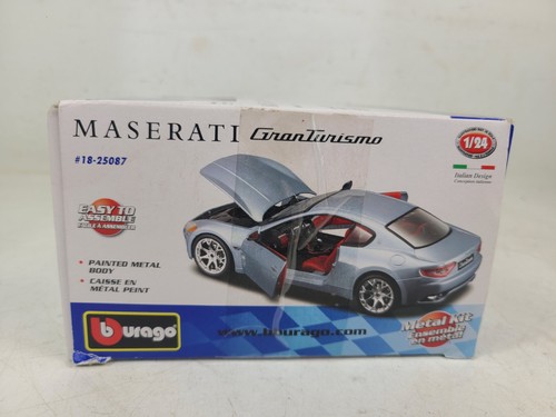 (NEW) BURAGO #18-25087 MASERATI GRANTURISMO EASY ASSEMBLE METAL KIT - Picture 4 of 4