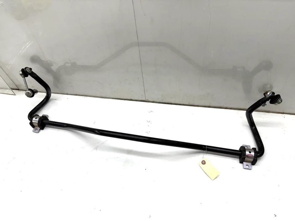 Barra estabilizadora trasera con enlace Mitsubishi Eclipse Cross 2018-2025 OEM Foto 3 de 4