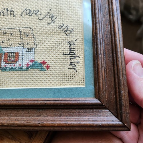 Quadro ricamo punto croce Benedici la nostra casa incorniciato professionalmente completo - Foto 8 di 10