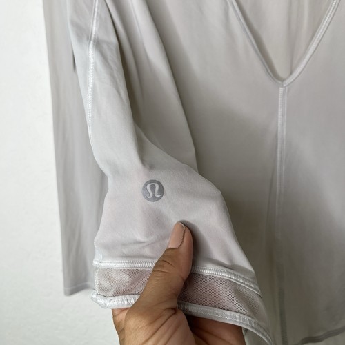 Lululemon Mix & Mesh grey Long Sleeve Top Size M? (See Measurements for sizing) - Picture 5 of 8