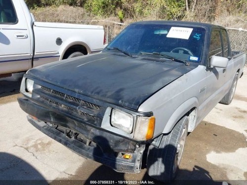 91-93 Mazda B-2600 Driver Left Front Door Latch Lock - Picture 9 of 12