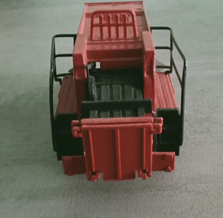 ROS 1:32 - Pressa balle quadre Hesston 4700 - rarità - Immagine 3 di 4