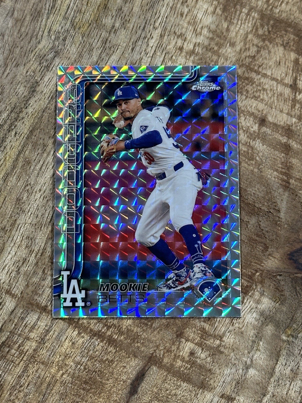 2025 Topps Chrome Baseball Mookie Betts #50 Geometric Refractor Dodgers