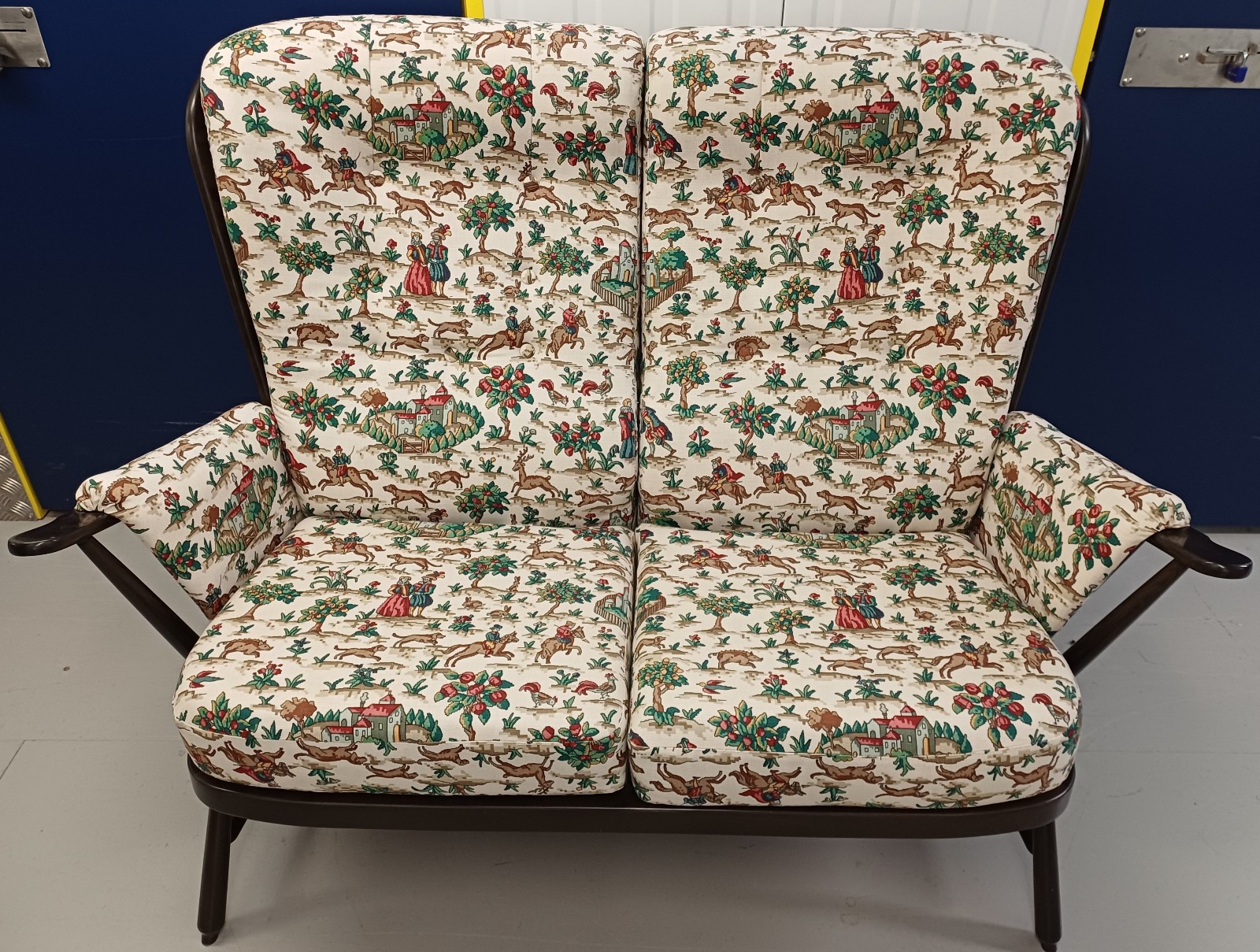 Ercol Evergreen 2 Seat Sofa/Settee Dark Finish - FREE / "At Cost" Delivery