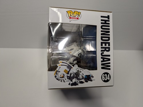 Funko POP GameStop Exclusive Aloy (Shadow Stalwart Armor) & Thunderjaw  - Picture 9 of 11