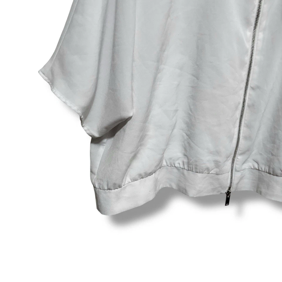 Chaqueta ligera con cremallera para mujer Rebel Wilson x Angels manga 3/4 1X 28 x 24 Foto 4 de 4