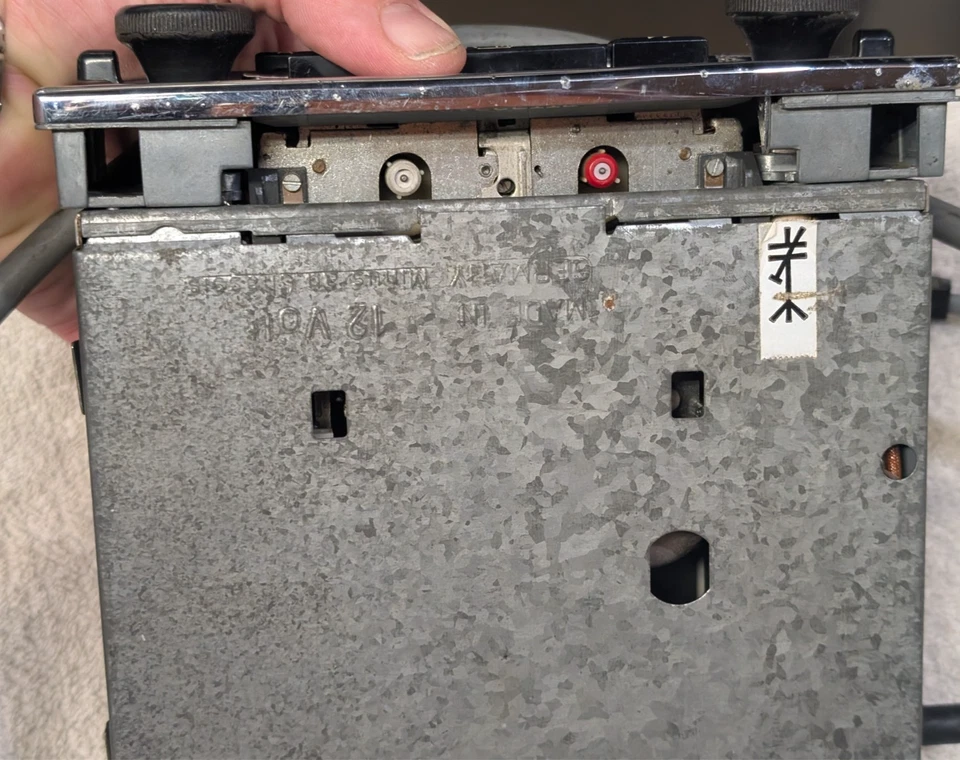 Radio Cassette Mercedes Benz Becker México con amplificador Foto 2 de 4