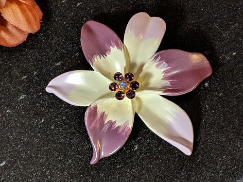 Vtg Enamel & Amethyst Austria Crystal Glass Flower Pin Brooch Estate Jewelry - Picture 10 of 12
