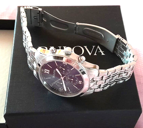 WATCH BULOVA BLUE DIALED CHRON0GRAPH NICE CONDITION WORKING RECENT BATTERY BOXED - Picture 3 of 12