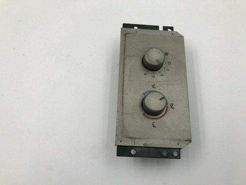 2007-2010 Lincoln Navigator Rear AC Heater Climate Control E01B28014 - Picture 3 of 11