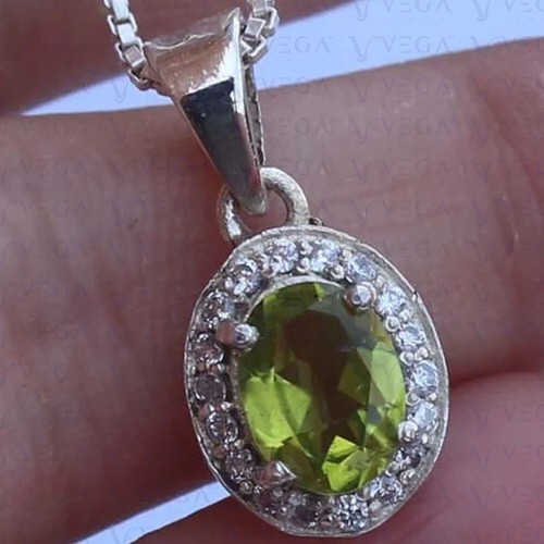 4.80carat Oval Natural Peridot & Diamond Pendant 18k White Gold Plated No Chain - Picture 3 of 12