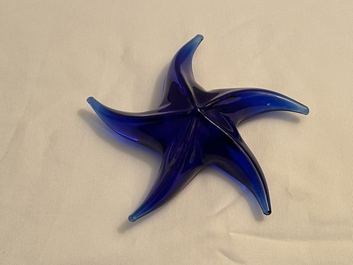 Cobalt Blue Glass Starfish Paperweight 5-3/4” Diameter - Picture 3 of 7