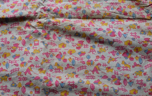 9466 Antique 1920-30's Scrap quilt top, lots of prints! - Picture 8 of 8