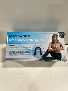 Massage of Neck And Back Shoulder Kneading