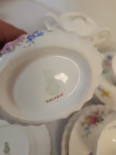 Arcadia Royal Doulton Bone China 8 tazas platillos platos de postre crema de azúcar - Imagen 15 de 15