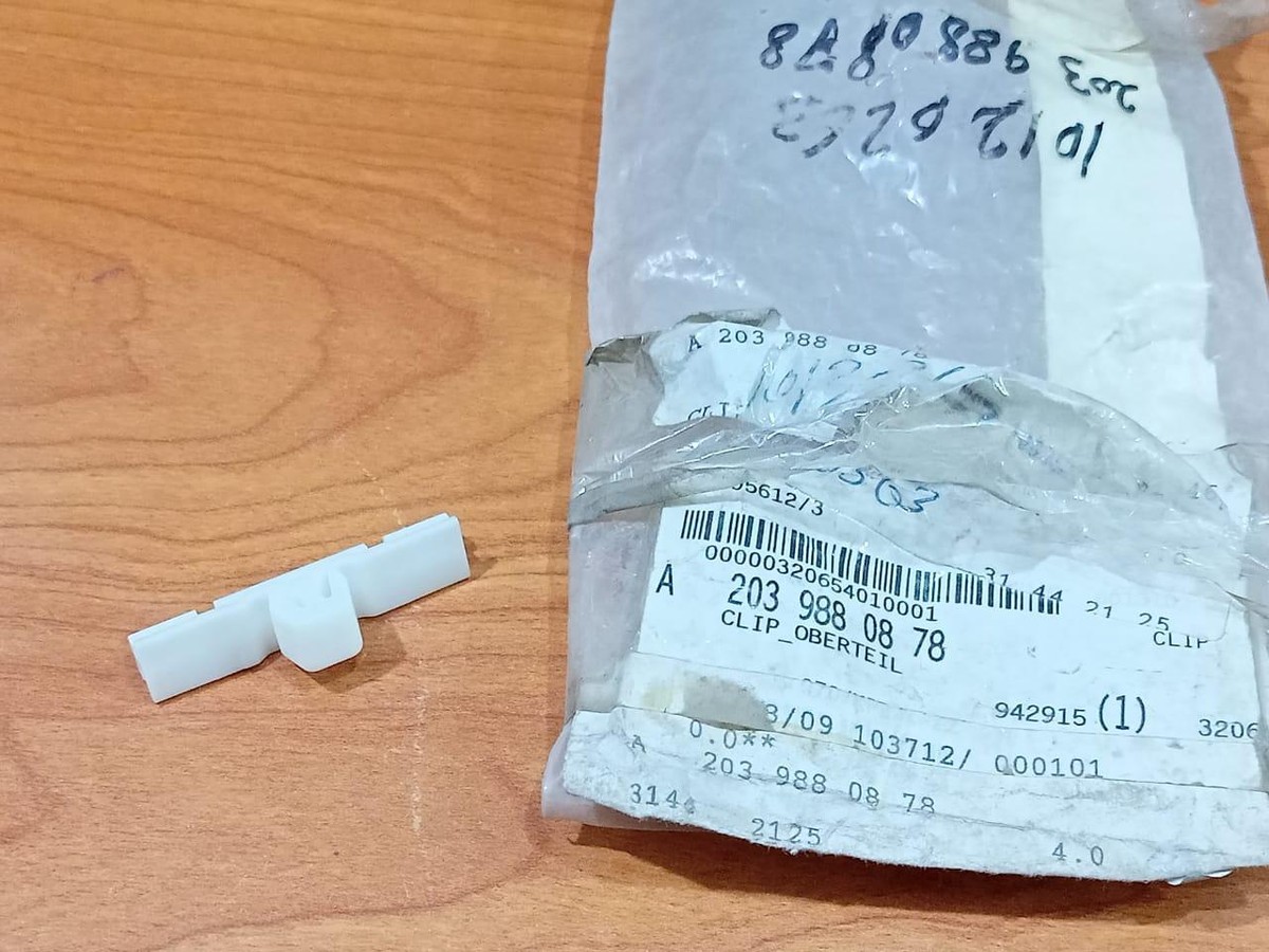 MERCEDES BENZ A 2039880878 RETAINING CLIP | eBay