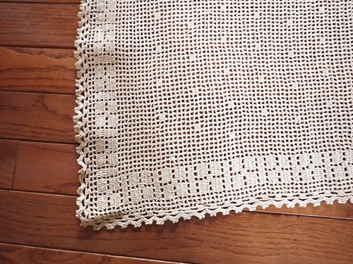Single Vintage Italian Hand Crochet Filet Lace Curtain Panel Peacocks Beige "D" - Picture 3 of 6