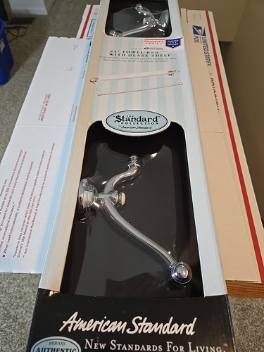American Standard Collection 24" Towel Bar With Glass Shelf - Silver Chrome, NEW - Picture 4 of 14