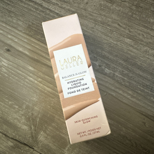 Laura Geller Balance N Glow Hydrating Liquid Foundation 0.9 Oz LIGHT NEW IN BOX