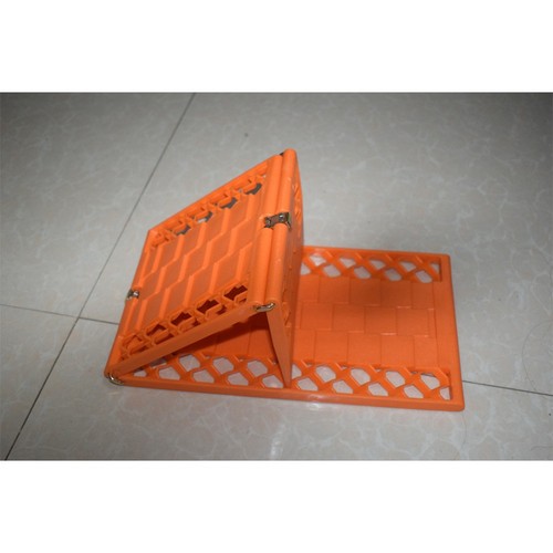 Traction Board Non-deformation Design Installation Won't Damage Vehicle - Picture 3 of 14