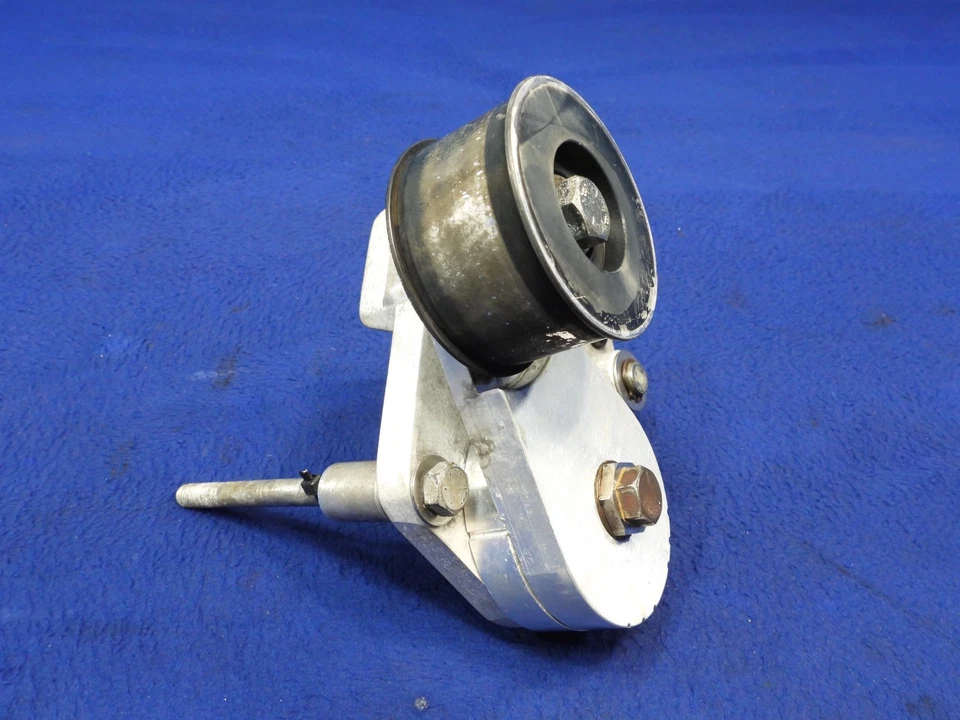 Tensor de correa y soporte P75 Ford Mustang ProCharger 1987-1993 Foto 3 de 4