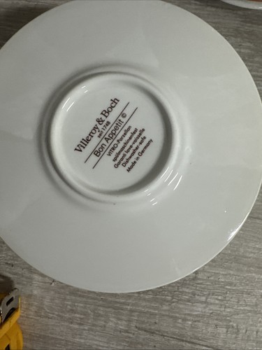 7 tazas y platillos de café Villeroy and Boch, patrón Bon Appetit - Imagen 5 de 5