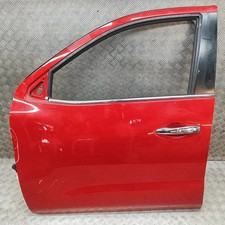 Porte avant et accessoires Nissan NP300
