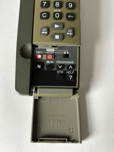 Genuine Original Panasonic TV Remote Model EUR511200 for Retro CRT TVs - Tested - Picture 5 of 7