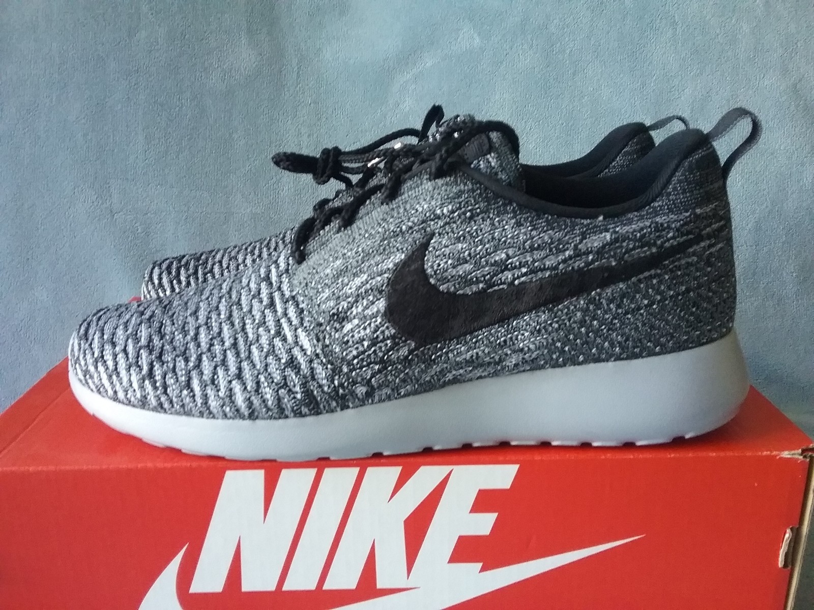 Women's Nike Roshe One Flyknit Wolf Grey 704927-007 Size 10.5 Women's Nike Roshe One Flyknit Wolf Grey 704927-007 704927-007 704927-007 Size 10.5 7285cf
