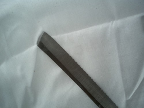 Long Stainless Steel Serrated Slicer Bread Knife Wooden Handle - Picture 4 of 4