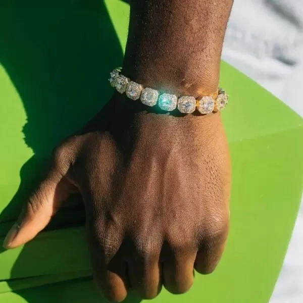 VALENTINO Bracciale tennis a grappolo placcato oro giallo 14 ktw taglio tondo diamante creato