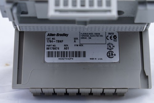 Allen-Bradley 1794-OA8 120Vac Output Module & 1794-IA8 Input Module - Picture 3 of 8