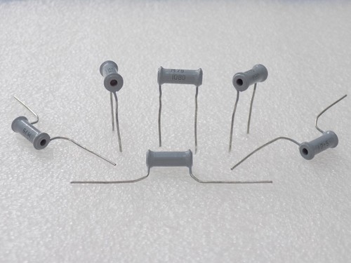 20x KT-2 M75 --( 12pF 5% 500V )-- Keramik Röhrenkondensatoren Made in USSR NOS - Bild 1 von 4