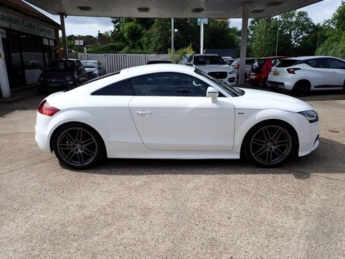 2012 62 AUDI TT 2.0 TDI BLACK EDITION COUPE 3DR DIESEL MANUAL QUATTRO EURO 5 (17 - Picture 2 of 24