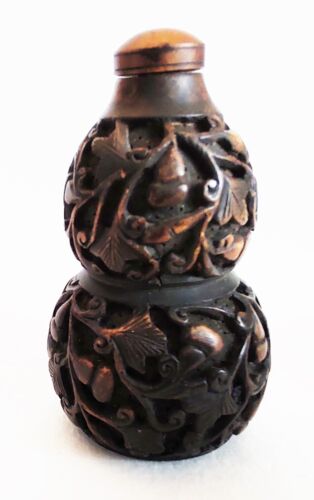 Old Chinese Snuff Bottle made of Hardwood with Pumpkin Motif - Picture 4 of 4